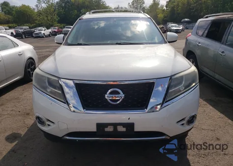 2013 Nissan Pathfinder S z USA, uszkodzony, nr VIN 5N1AR2MM4DC638917